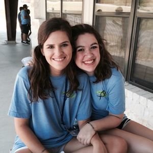 Meet your Posher, Abby